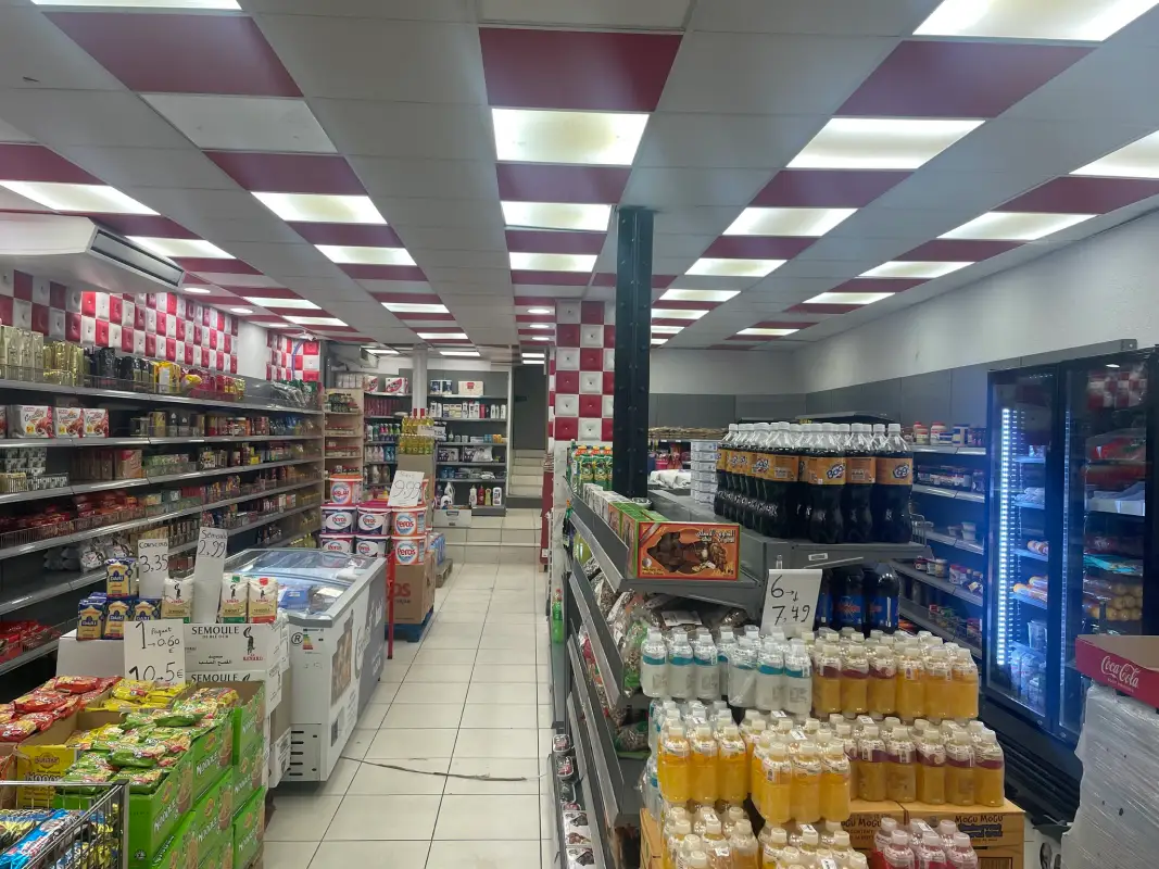 Abshar Epicerie Au Bouscat Realisation 6